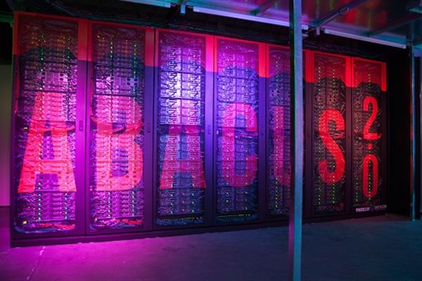 Why and when does it make sense to use a supercomputer? - SDU